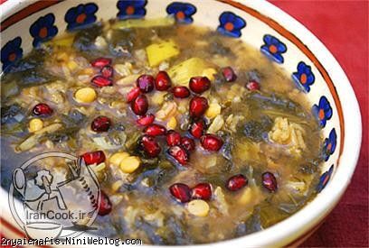 آش انار یکی از چندین غذای محلی و سنتی شیرازی‌ها است. آشنایی با روش تهیه آش انار شیرازی به ادامه مطلب رجوع شود: