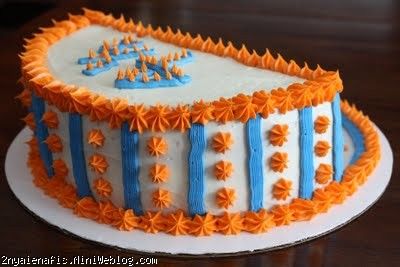 جشن تولد چهار و نیم سالگی ایده جشن عجیب و غریب half cake جشن سورپرایز 