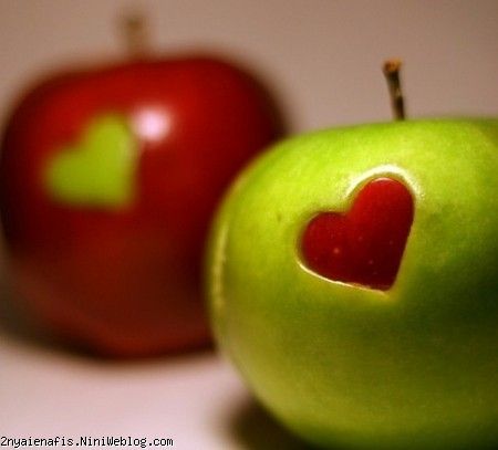 سیب عشقولانه ولنتاین و روز عشق نمونه تزیین قلبی میوه سیب عشق حوا