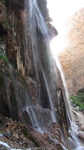 آرشیدا در آبشار مارگون 