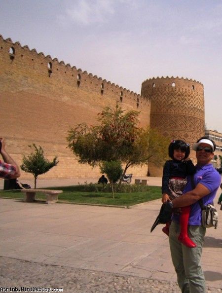 آترینا و بابایی