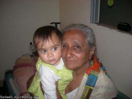 رانیا با مادر بزرگ