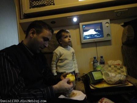 دانیال و بابایی تو قطار رفت از تهران به مشهد