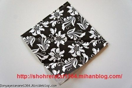 تزیین دستمال سفره به شکل گل