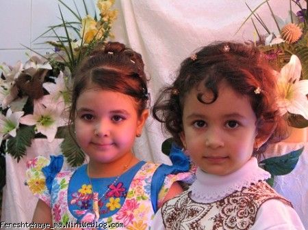 ثنا و هلیا دخترخاله ی مامان