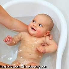 نكات قابل توجه هنگام حمام کردن نوزاد