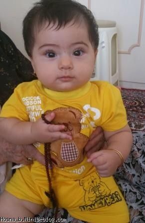 حسنا در حال عبادت