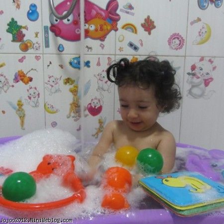 حمام کردن نوزاد ویانا
