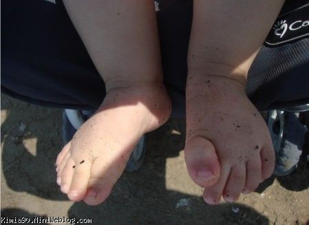 پاهای زیبایت در ساحل