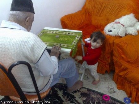 مرسانا و نماز خواندن بابا حاجی