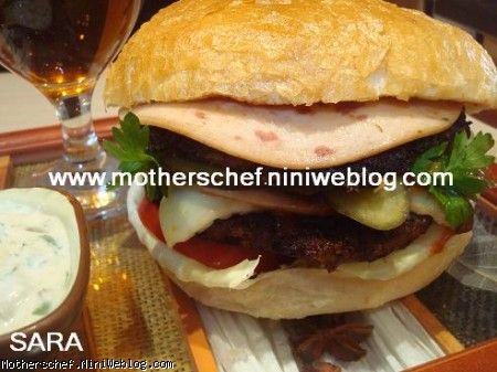 ساندویچ همبرگر سوئدی