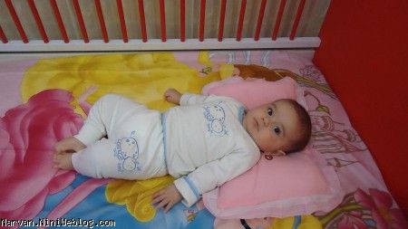 نارون 5 ماه و 5 روزه چهارشنبه 5 بهمن 1390