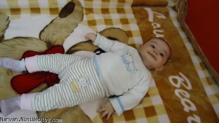 نارون 5 ماه و 6 روزه پنجشنبه 6 بهمن 1390