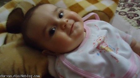 نارون 5 ماه و 16 روزه يكشنبه 16 بهمن 1390