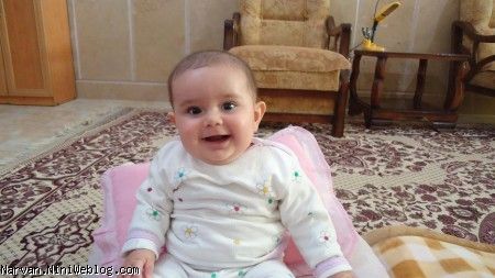 نارون 5 ماه و 19 روزه چهارشنبه 19 بهمن 1390