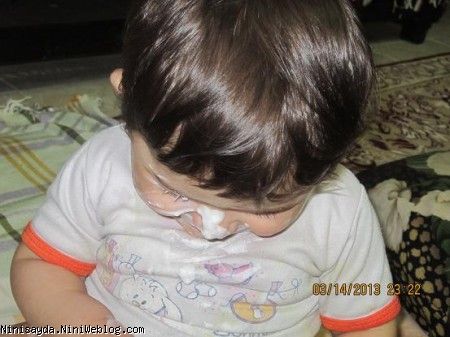 مشغول ماست خوردن
