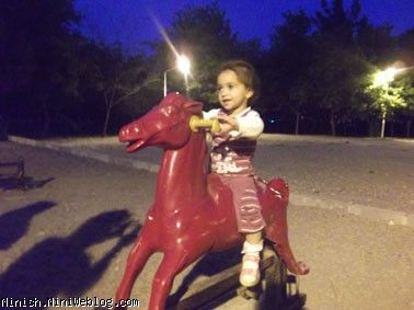 نیایش عاشق اسب سواریه