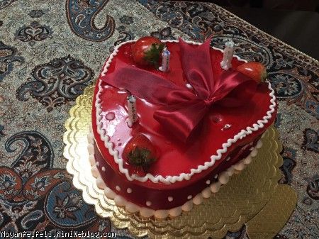 کیک تولد مامان بهاره و عمو فرهاد
