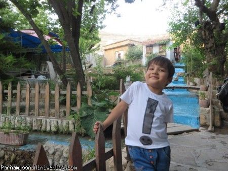 باغ نیما شیراز به همراه محمد و پرهام
