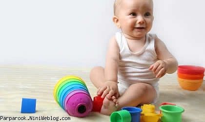 سرگرمی های آموزنده برای نوزادان 7 تا 9 ماهه