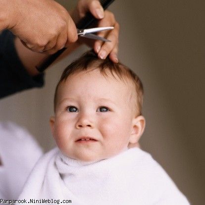 موهای نوزاد را با تیغ نتراشید