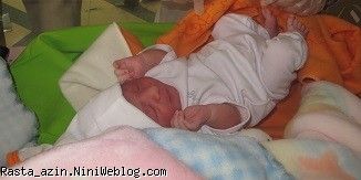 کوچولوی ما در اولین ساعتهای بودنش کوچولوی ما در اولین ساعتهای بودنش