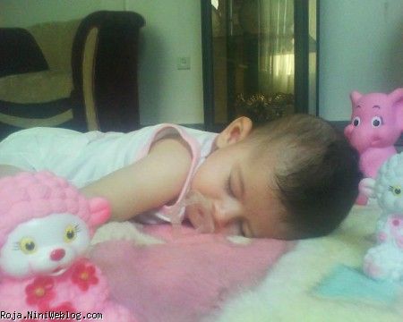 روژا ، عروسکا و خواب ناز- 4ماه و نیم
