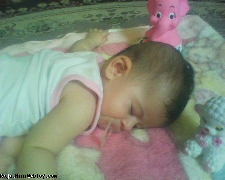روژا ، عروسکا و خواب ناز- 4ماه و نیم