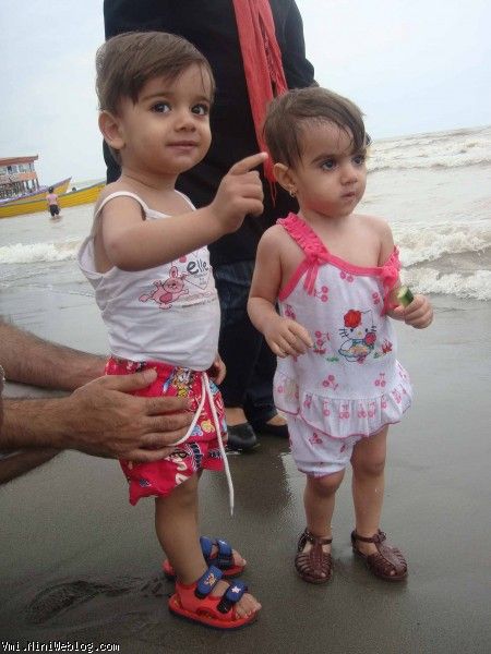 بازدید دوقلوها از دریای نوشهر