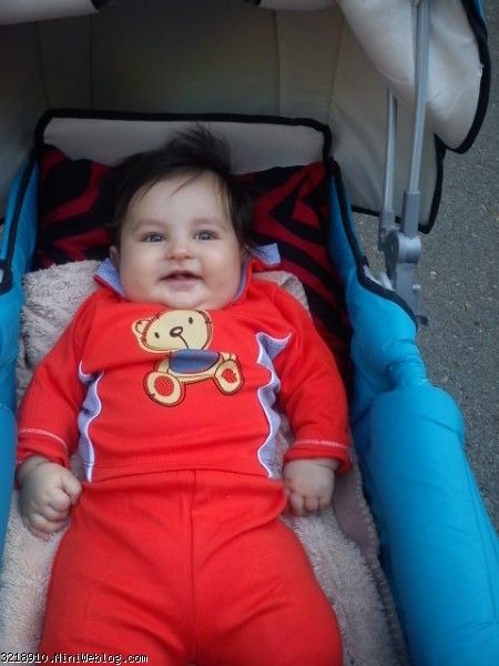 مامان قربون خندت بره