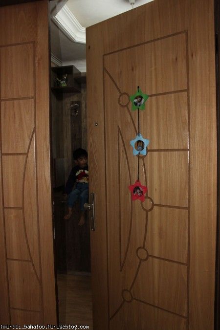 06
