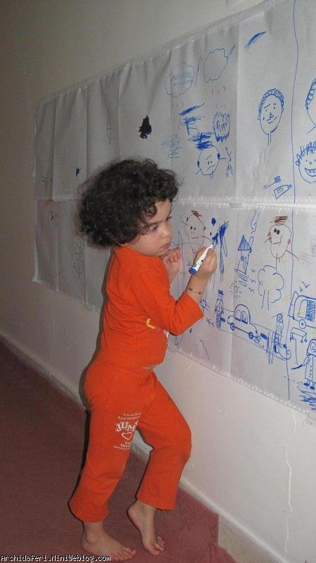 نقاشی روی دیوار 
