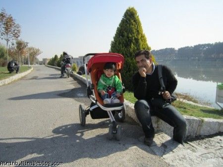 آترینا و بابایی
