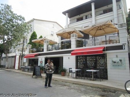 آترینا و بابایی