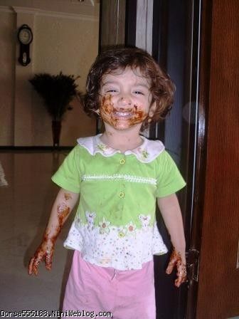 يه روش آلوچه خوردن !!!!