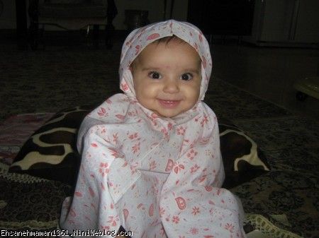 مهرسا مشغول عبادت