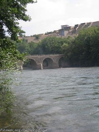 رودخونه