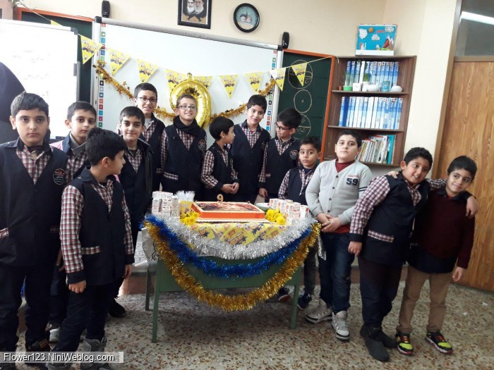 جشن یلدا کلاس سوم مدرسه 15 خرداد