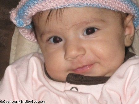 ژستم قشنگه  مامانی  ؟!