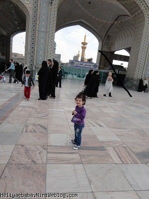 هلیا مقابل حرم امام رضا