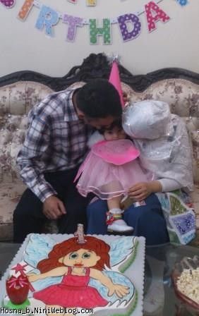 مامان و بابا و حسنا فرشته
