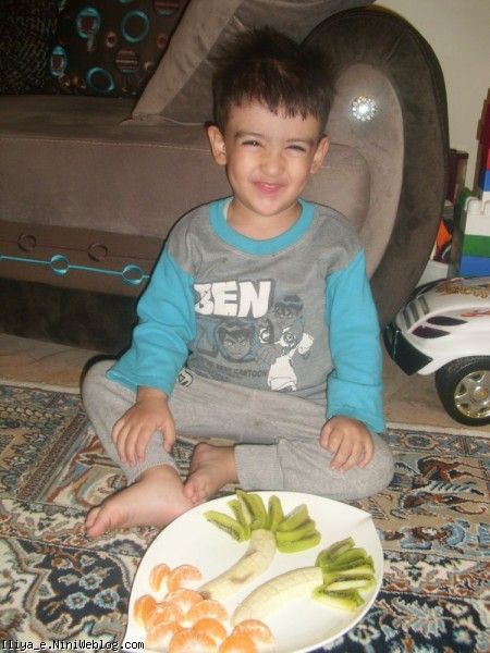ایلیا و تزئین میوه