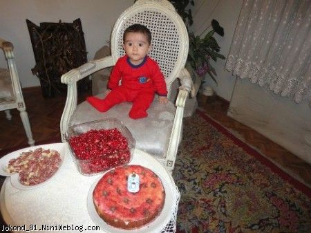 اینم سام و کیک 7 ماهگیش