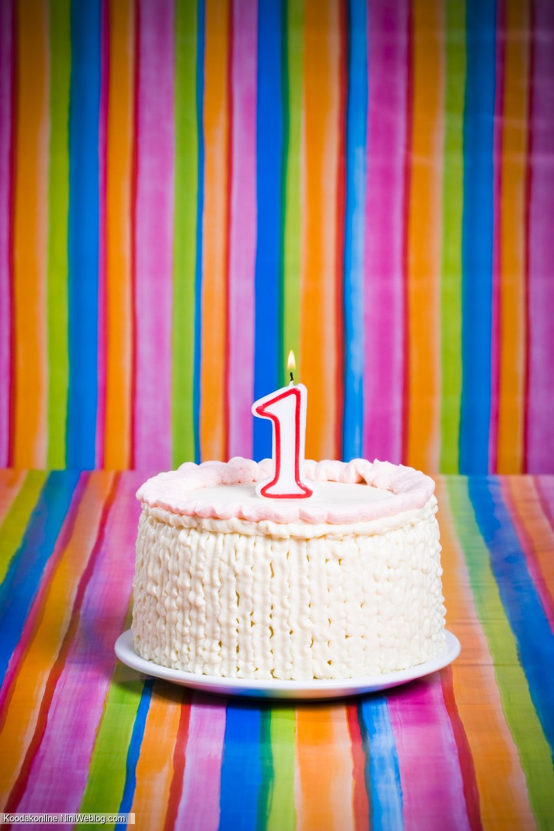 بک گراند کیک تولد یک سالگی