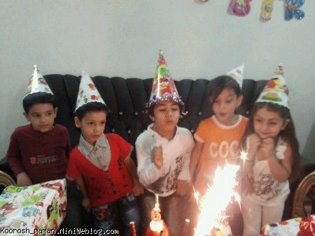 اینم کورش ودوستاش