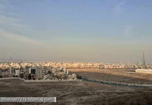 چه کسی می داند که تو در پیله تنهایی خود تنهایی💛☘️