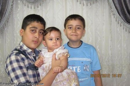 اين هم از چپ به راست، علي اكبر،&zwnj;محدثه سادات و محمد رضا