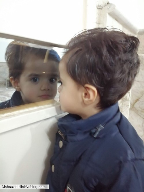 من در خانه ی مادربزرگ