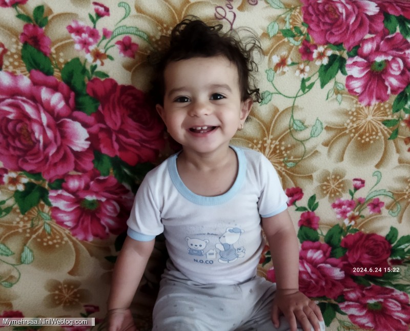 در شرف ۱۶ ماهگی