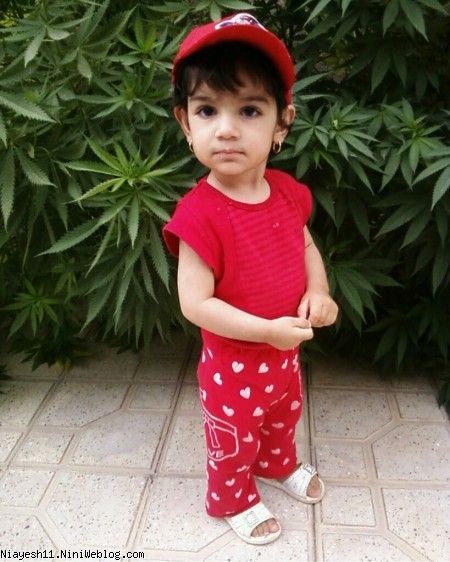 عکس هایی از نیایش در سال دوم زندگی 